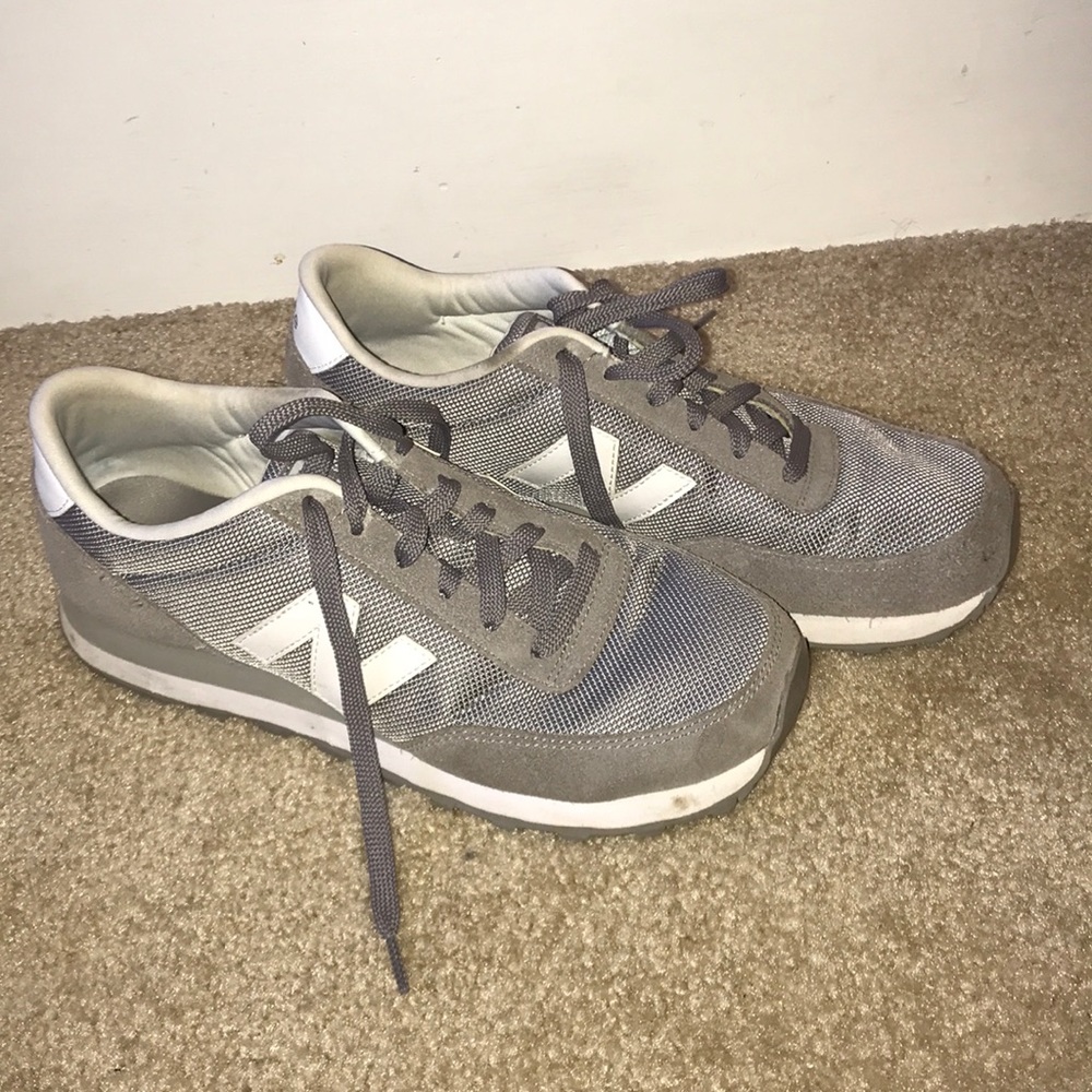 New Balance 501 tennis shoes